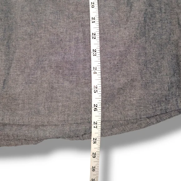 NWT WOMEN'S FIELD & STREAM SLEEVELESS MEDIUM SL CHAMBRAY TOP - Picture 12 of 13